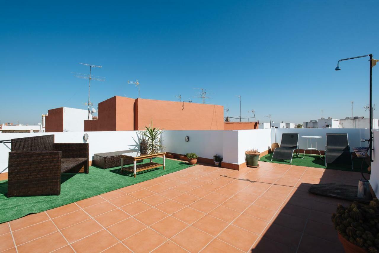 Ferienwohnung Cozy Attic With Terrace- 1Bd 1Bth- San Vicente Sevilla Exterior foto